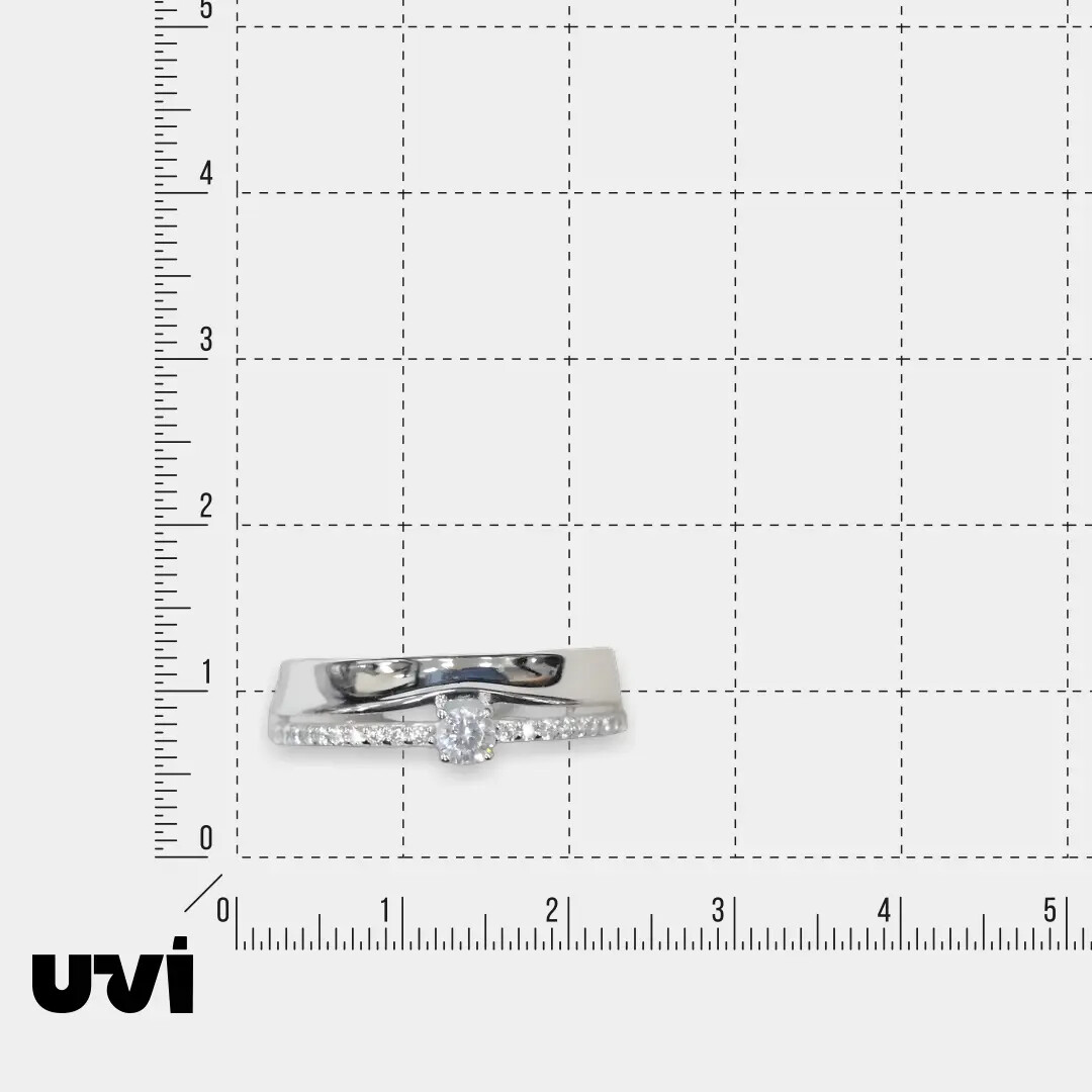 Серебряное кольцо 925 пробы; вставки 25 Фианит бесцв.;